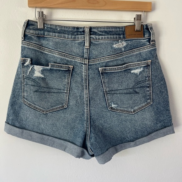 American Eagle Stretch‎ Rolled Cuff Crossover Distressed Denim Mom Short Size 10 - Picture 3 of 8